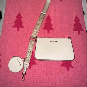 michael kors cross body